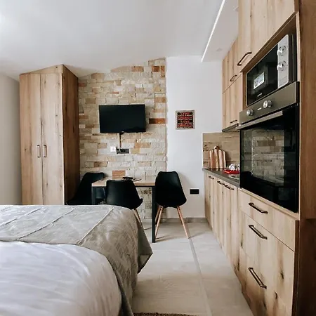 公寓 Zlatokosina Zona Milmari Nlux *