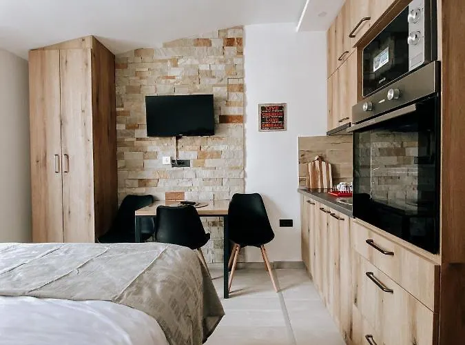 公寓 Zlatokosina Zona Milmari Nlux *